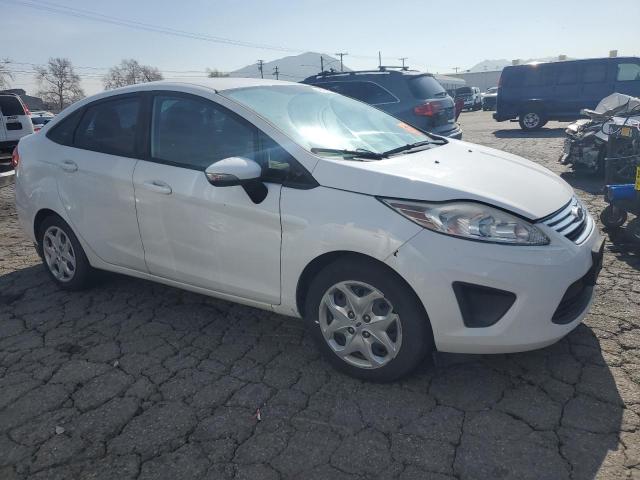 Sedans FORD FIESTA 2013 White