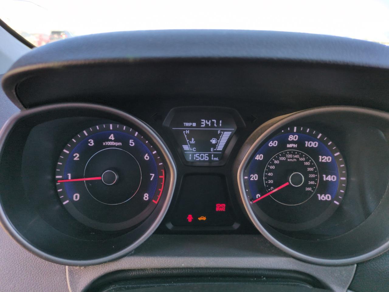 2016 Hyundai Elantra - Image 9