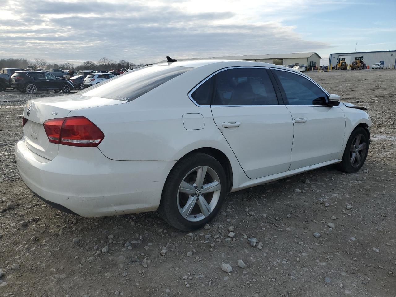 2015 Volkswagen Passat - Image 3