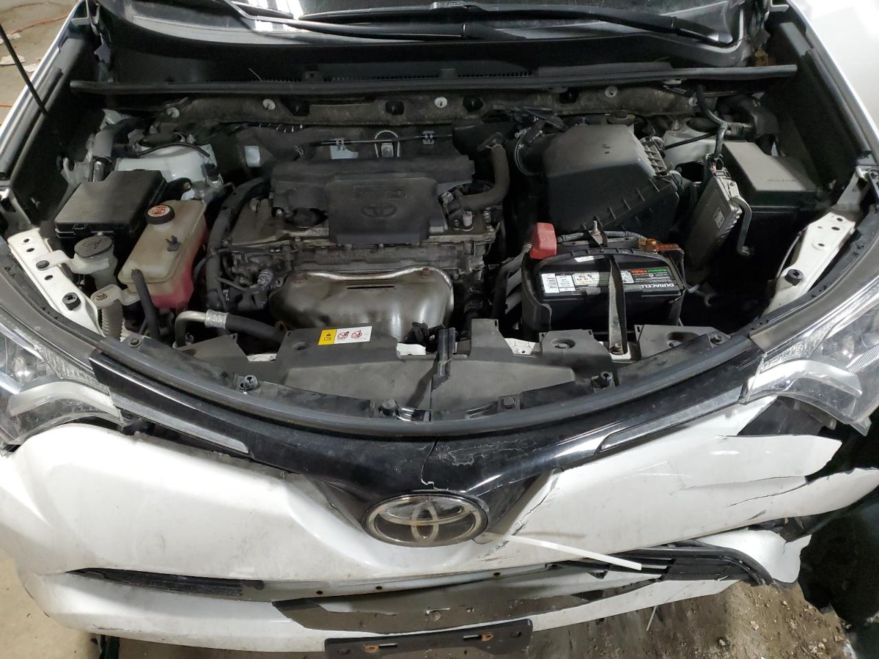 2017 Toyota RAV 4 - Image 12