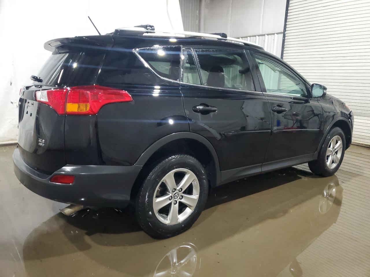 2015 Toyota RAV 4 - Image 3