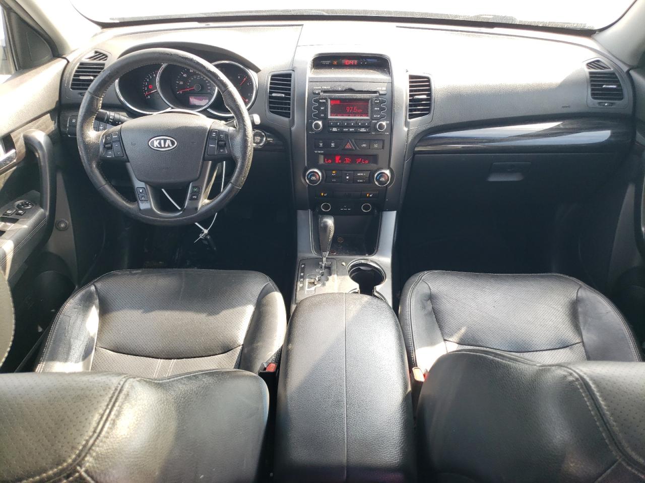 2011 Kia Sorento - Image 8