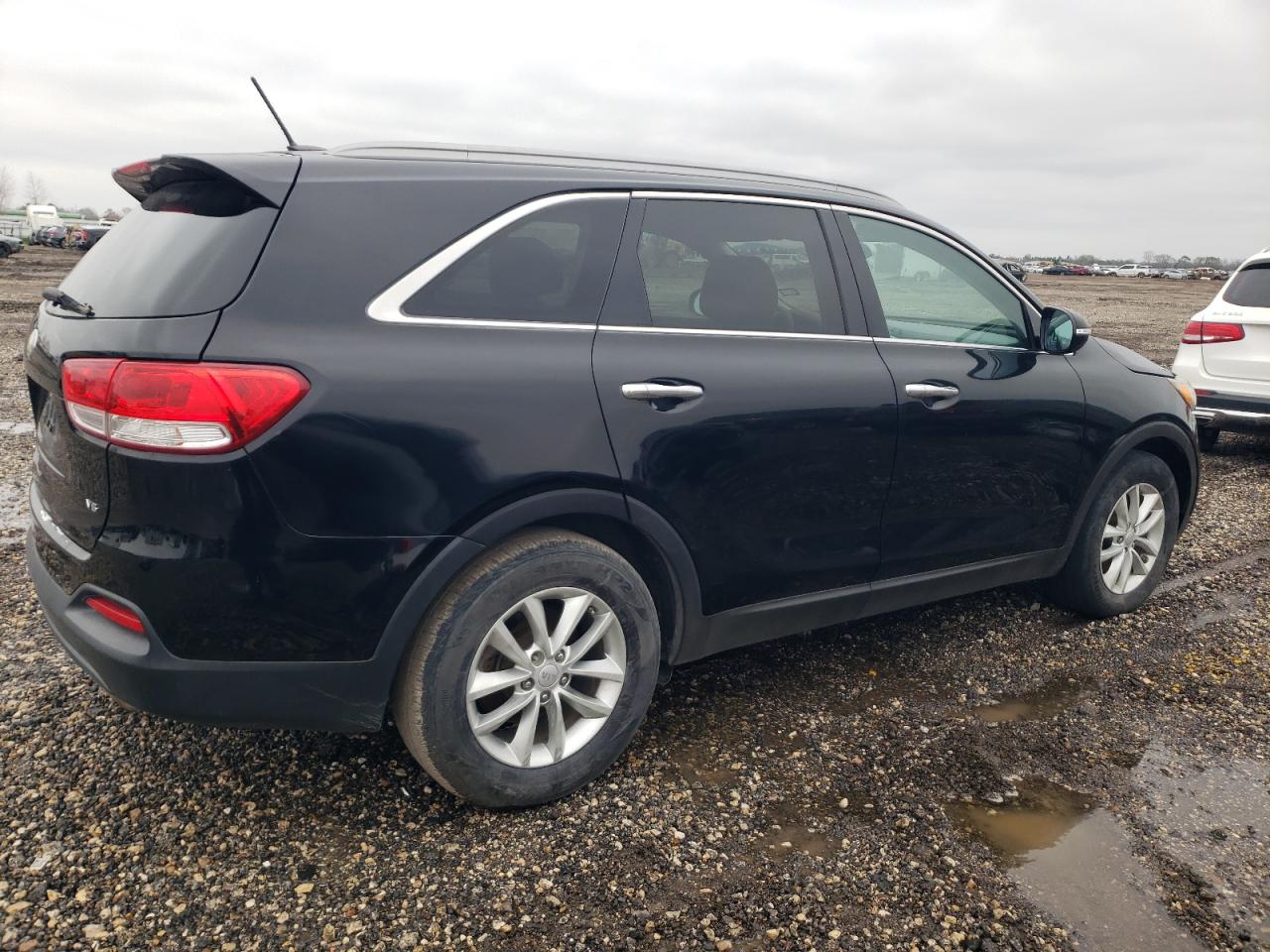 2017 Kia Sorento - Image 3