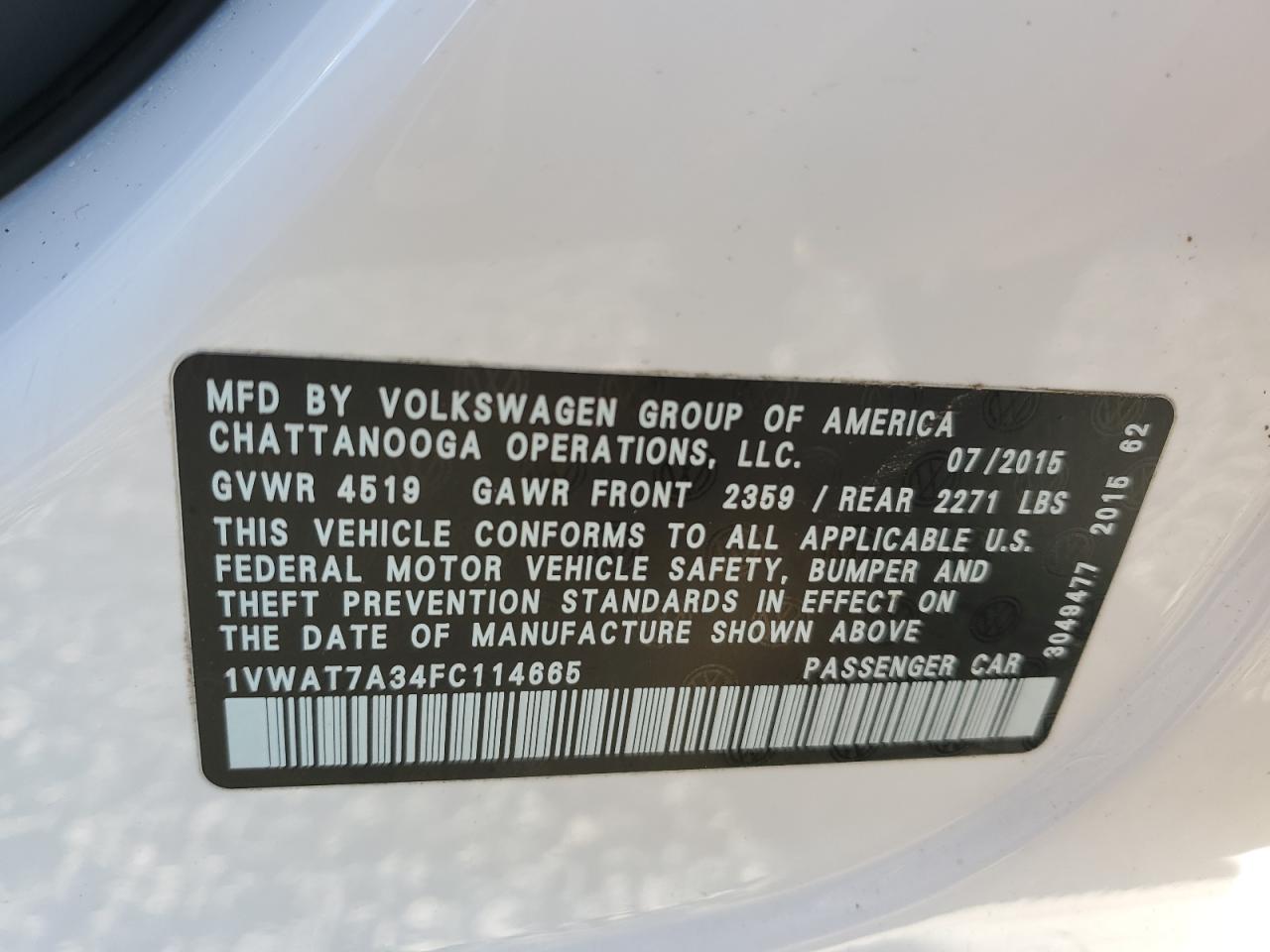 2015 Volkswagen Passat - Image 12