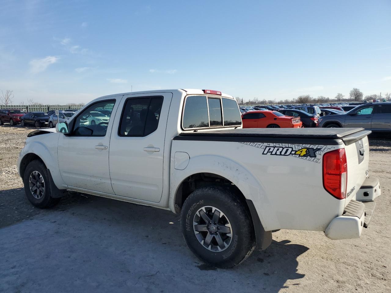 2017 Nissan Navara (Frontier) - Image 2