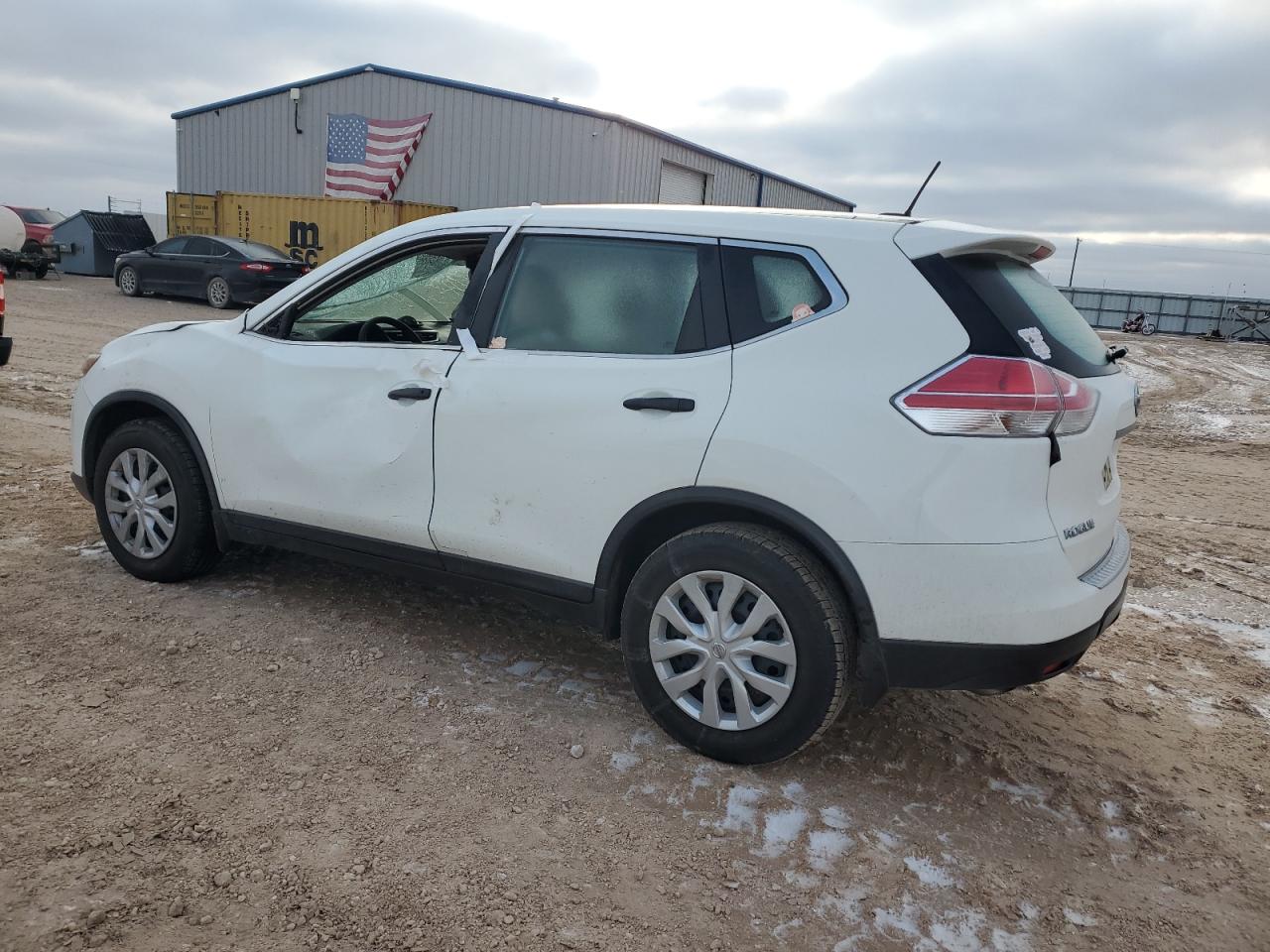 2016 Nissan Rogue - Image 2