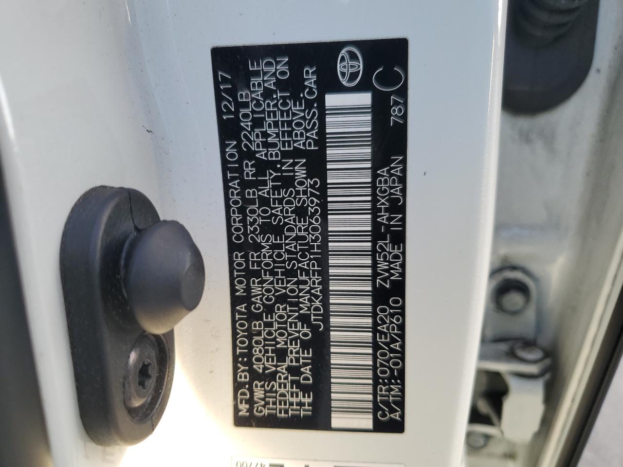 2017 Toyota Prius - Image 12