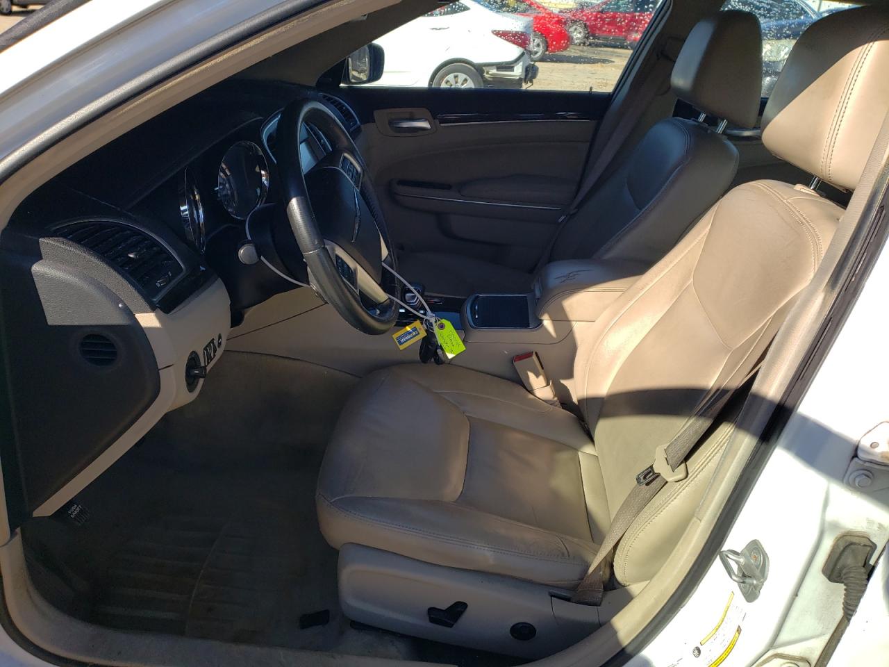 2012 Chrysler 300 - Image 7