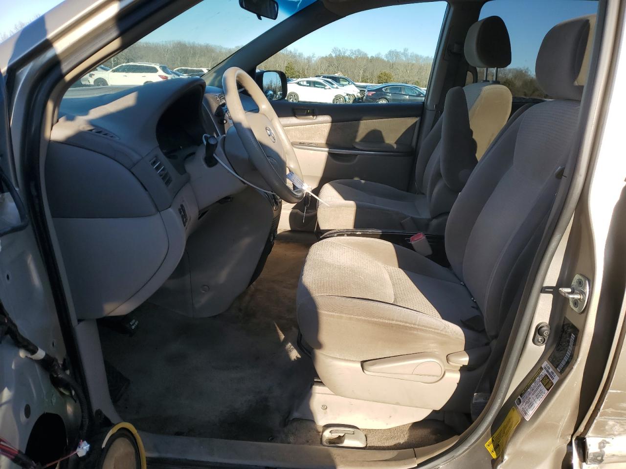 2007 Toyota Sienna - Image 7