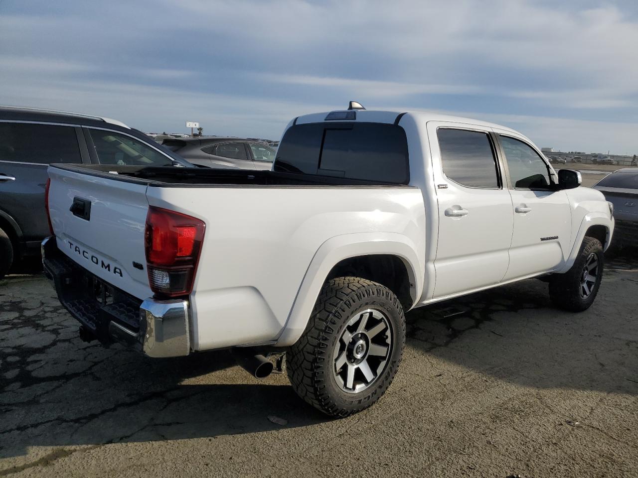 2020 Toyota Tacoma - Image 3