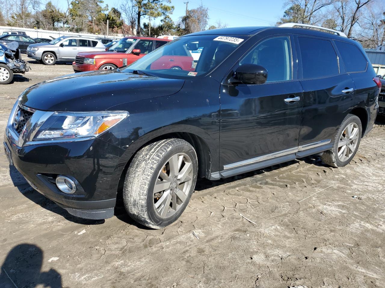 2013 Nissan Pathfinder - Image 1