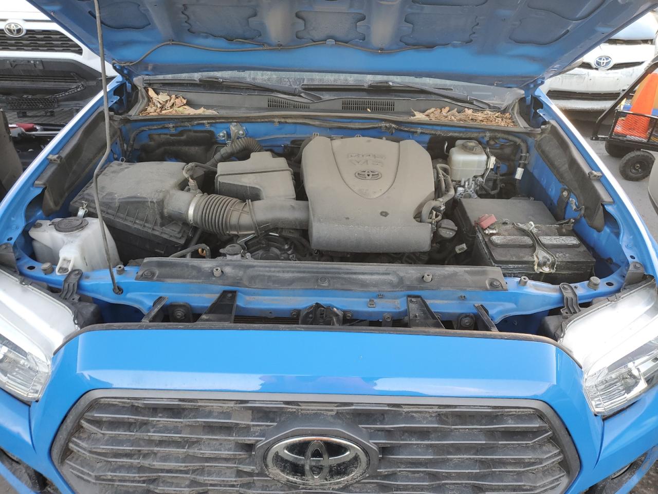 2020 Toyota Tacoma - Image 11
