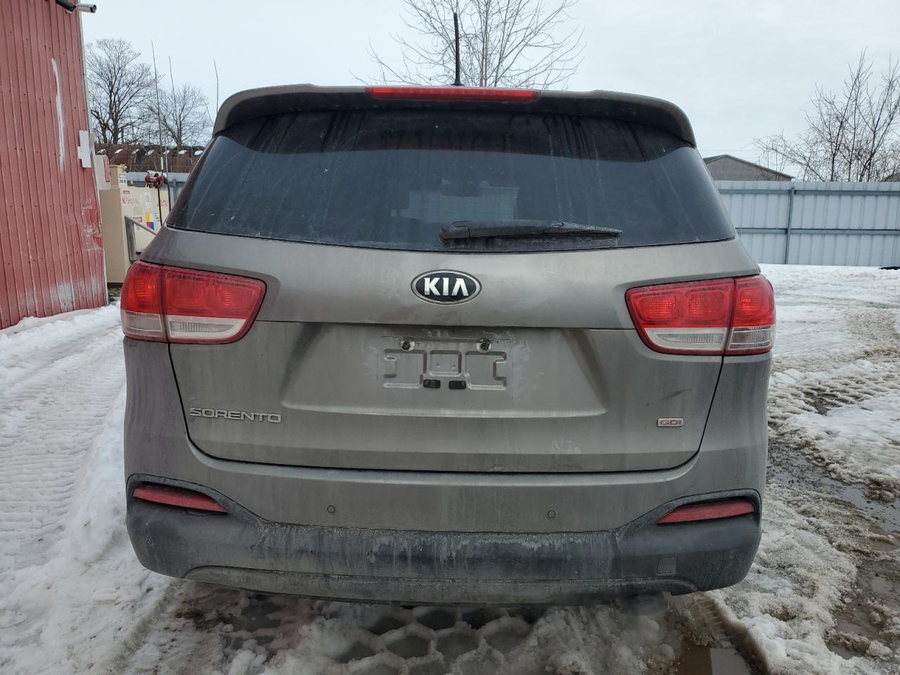 2017 Kia Sorento - Image 6