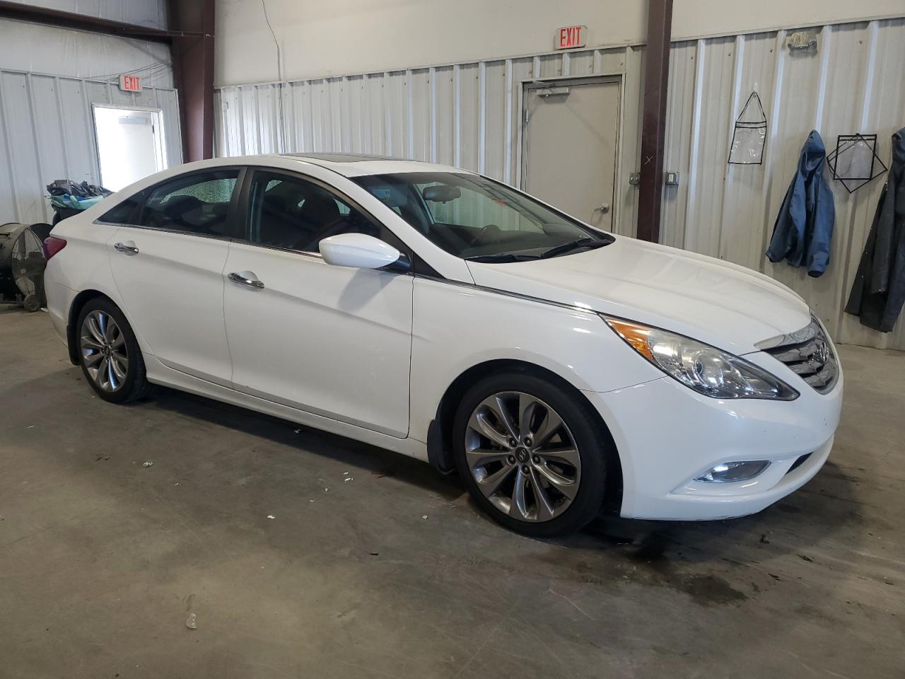 2013 Hyundai Sonata - Image 4