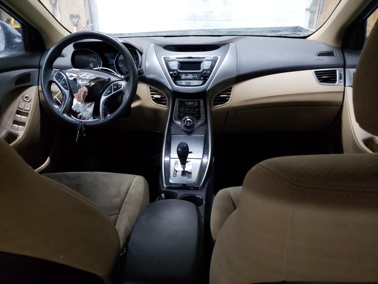 2013 Hyundai Elantra - Image 8