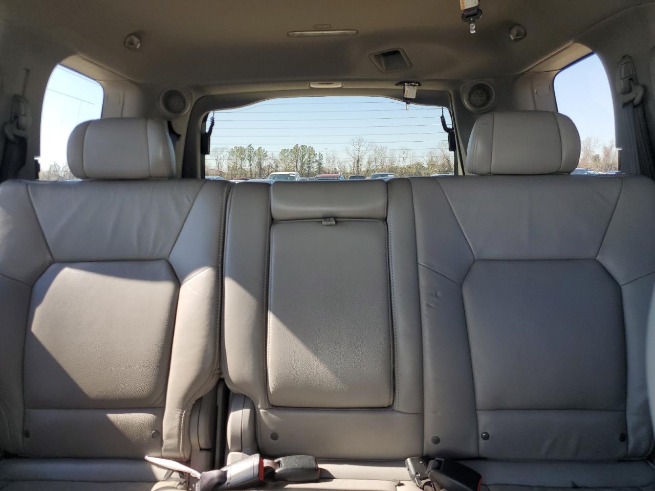2010 Honda Pilot - Image 10