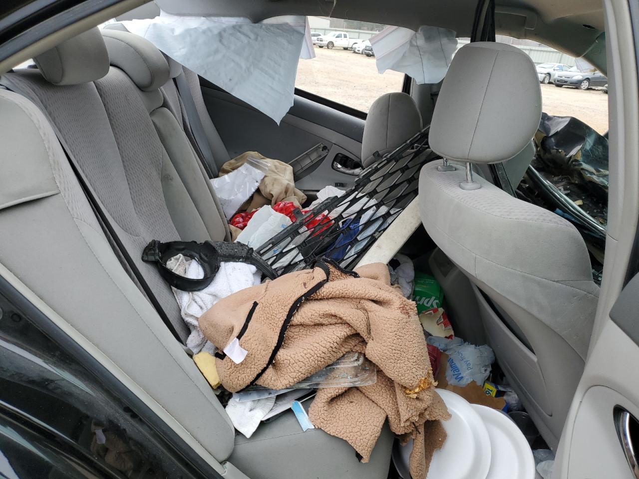 2011 Toyota Camry - Image 10