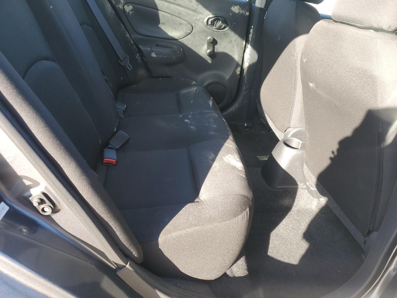 2019 Nissan Versa - Image 10