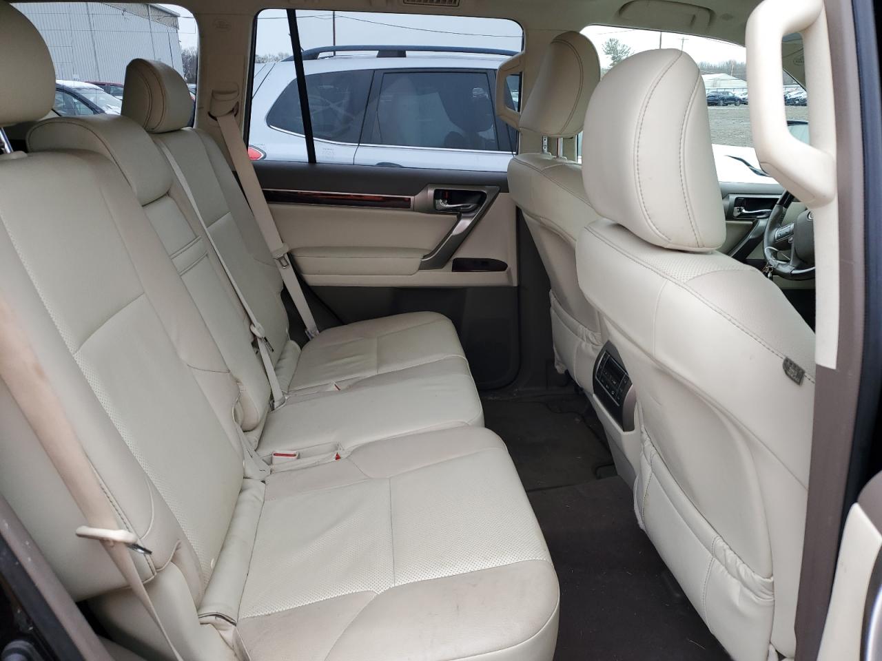 2019 Lexus GX - Image 11