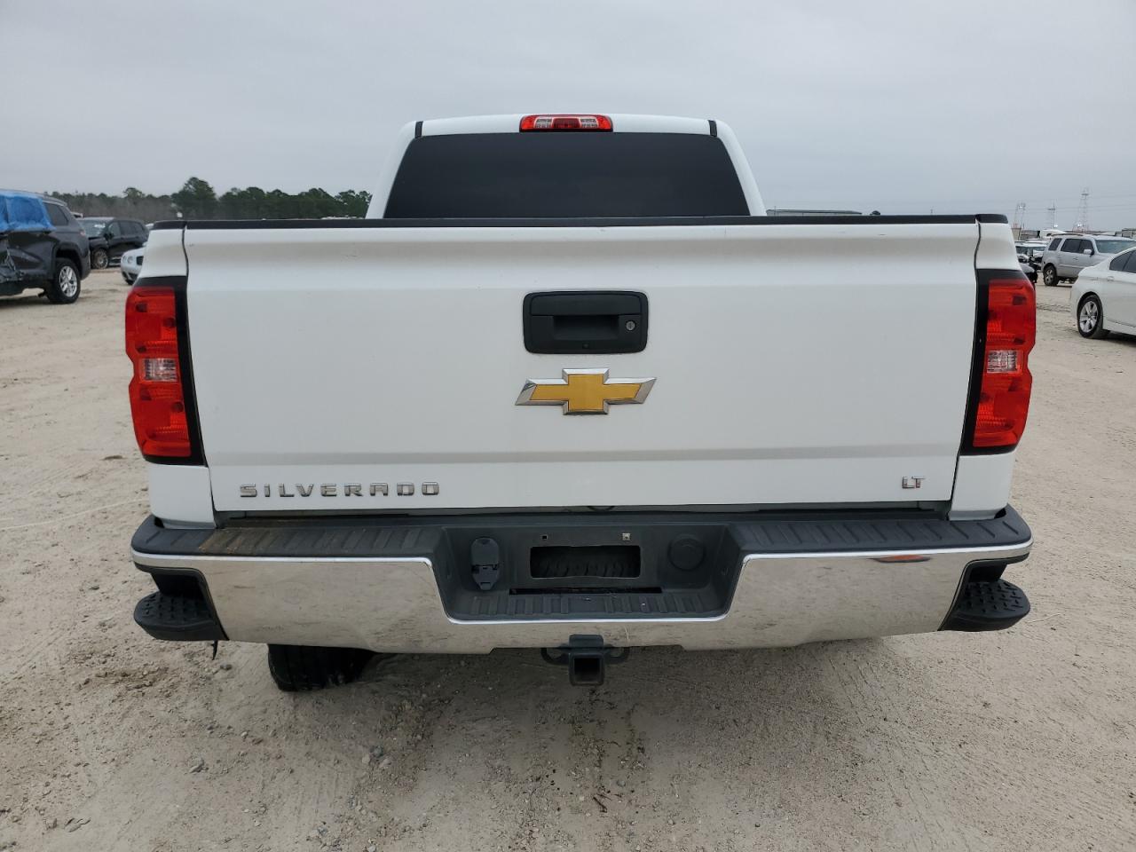 2015 Chevrolet Silverado - Image 6