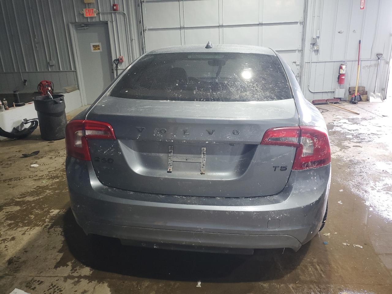 2016 Volvo S60 - Image 6