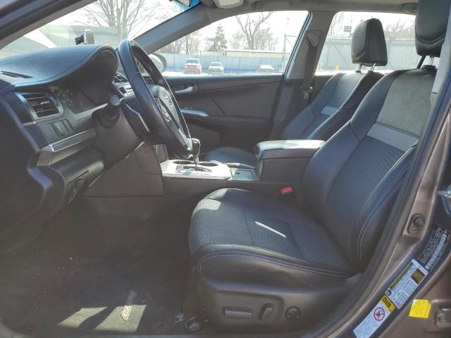 Sedans TOYOTA CAMRY 2014 Gray