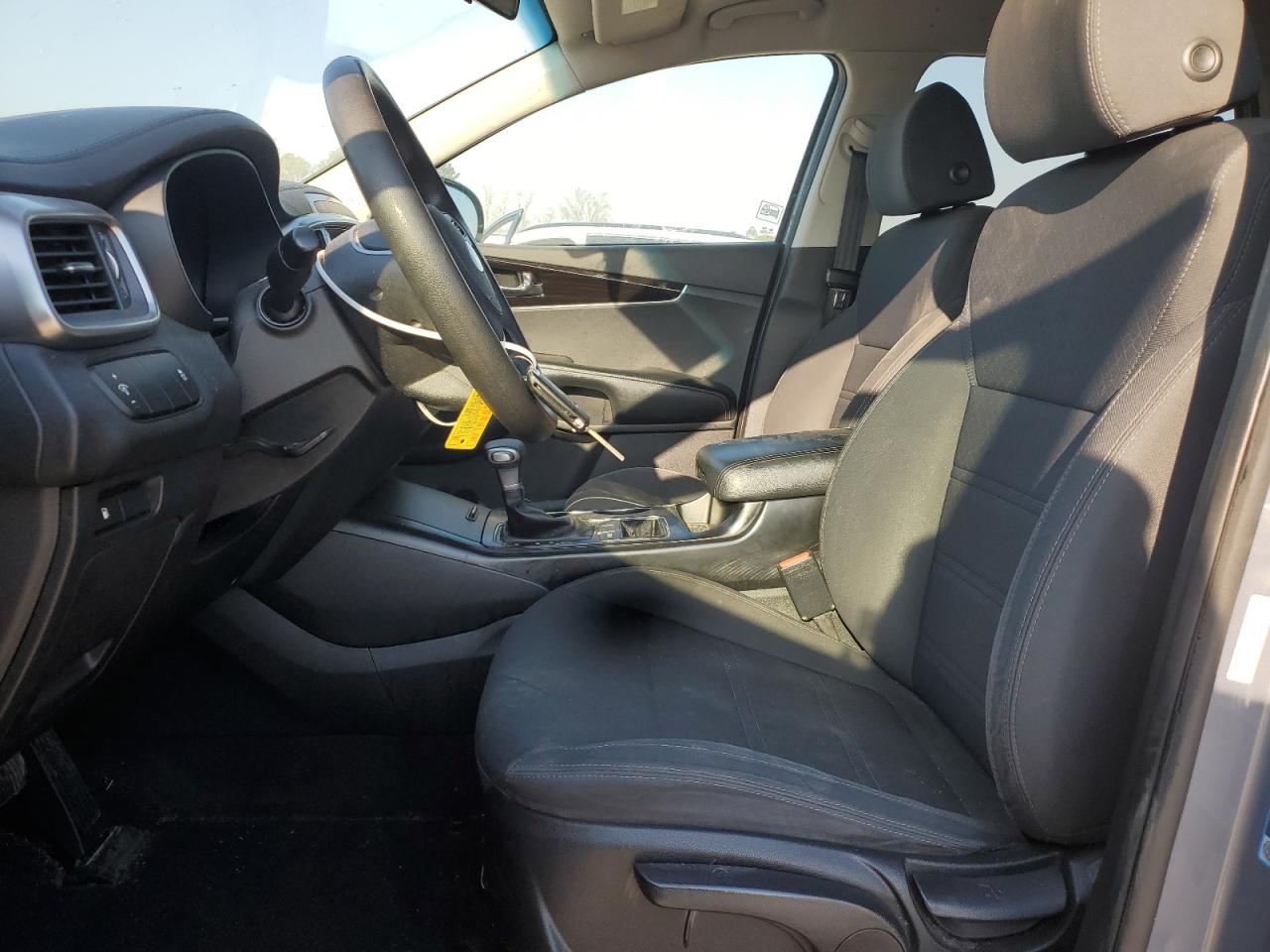 2020 Kia Sorento - Image 7