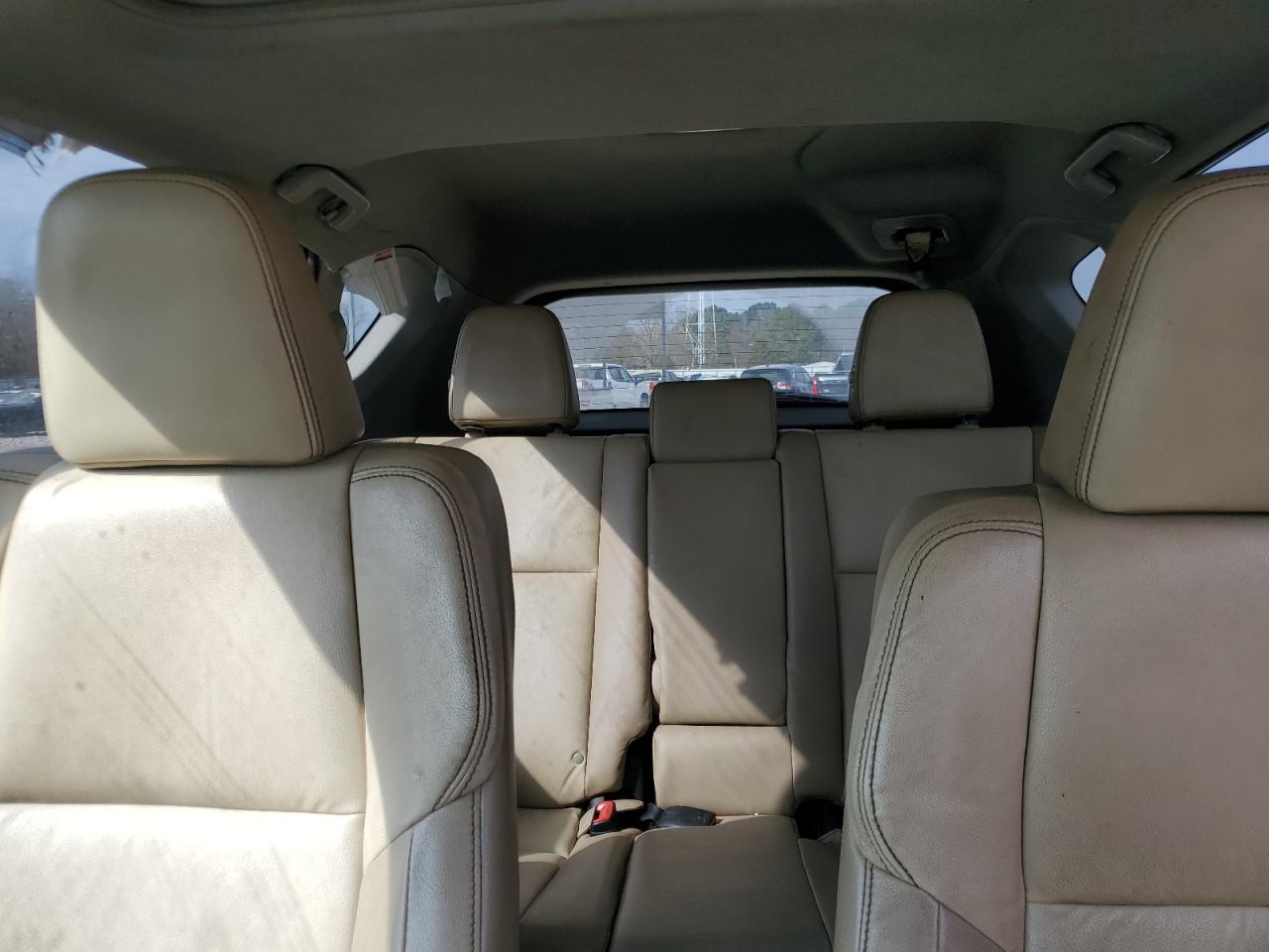 2014 Toyota RAV 4 - Image 10