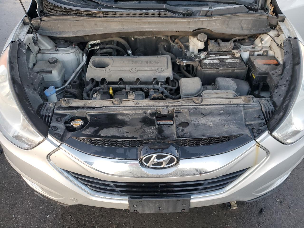 2011 Hyundai Tucson - Image 12
