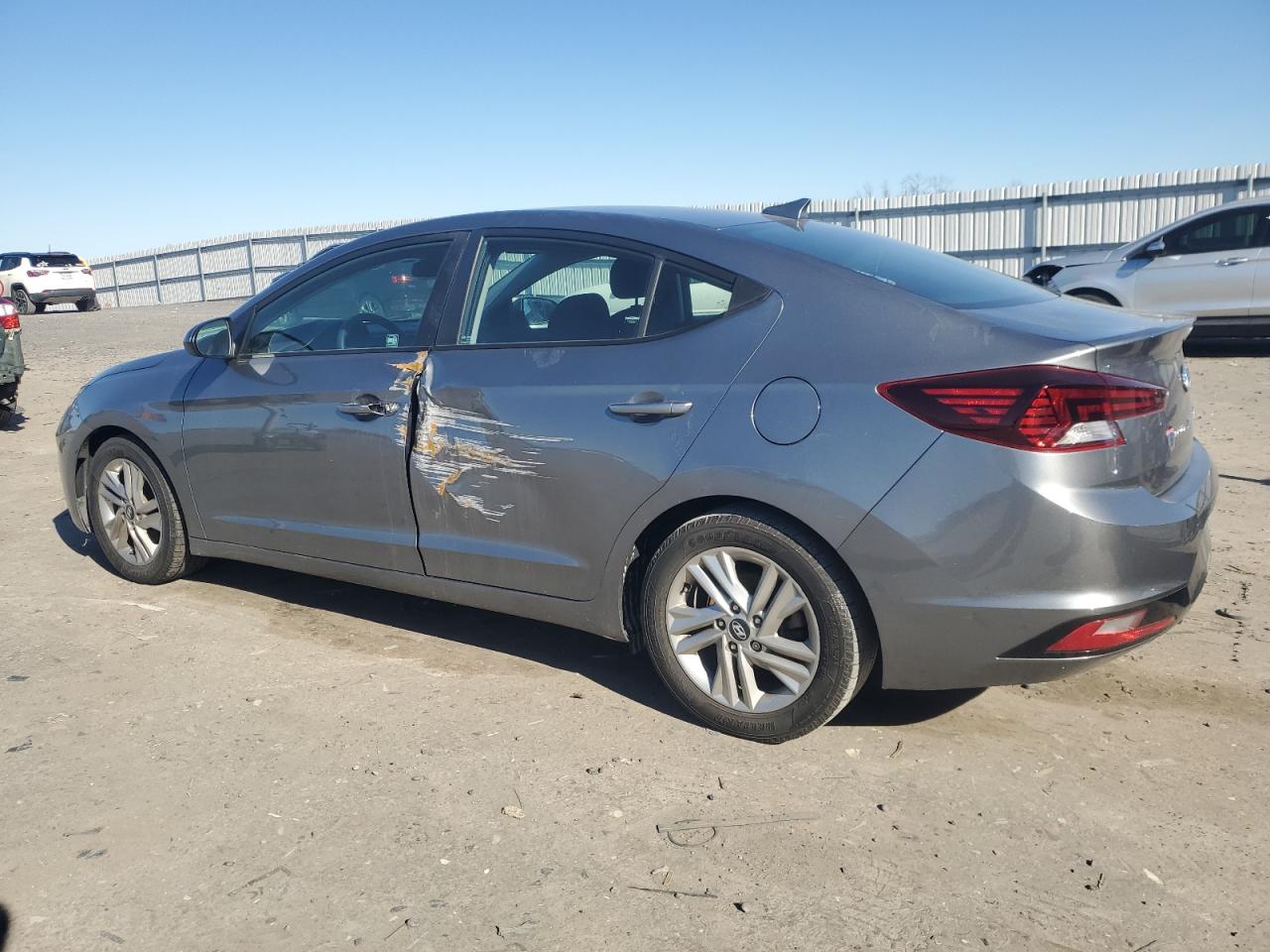 2019 Hyundai Elantra - Image 2