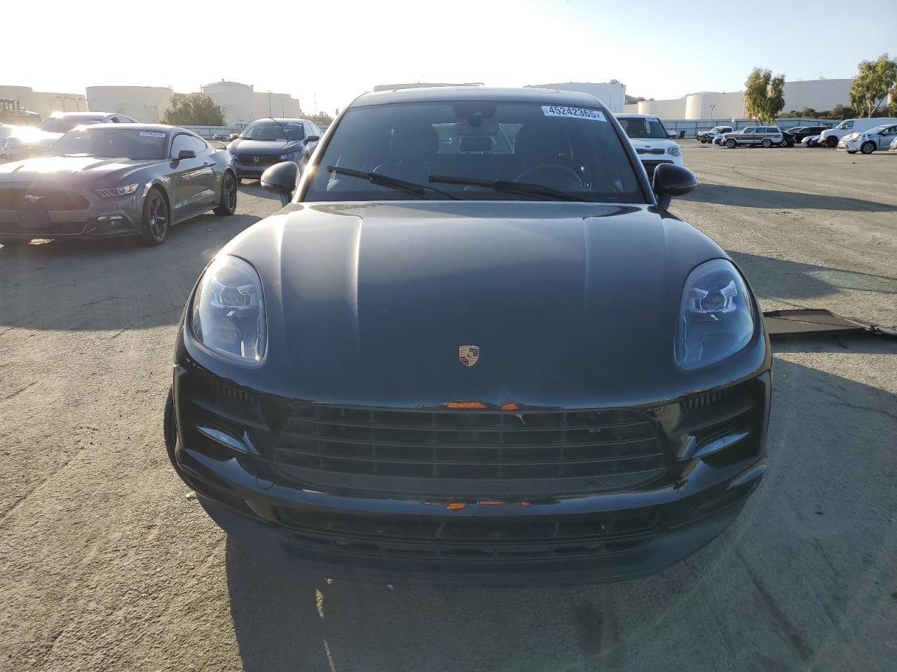 2021 Porsche Macan - Image 5