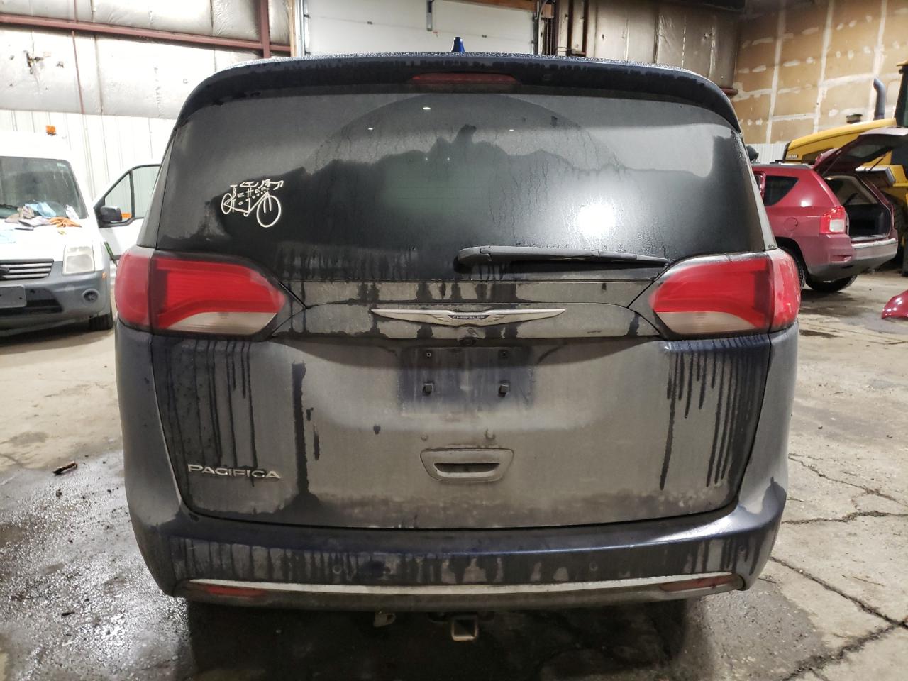 2019 Chrysler Pacifica - Image 6