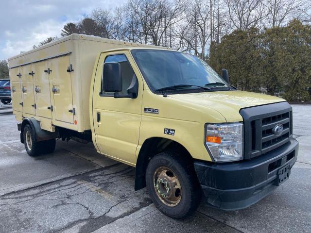 2021 Ford Econoline E450 Super Duty Cutaway Van