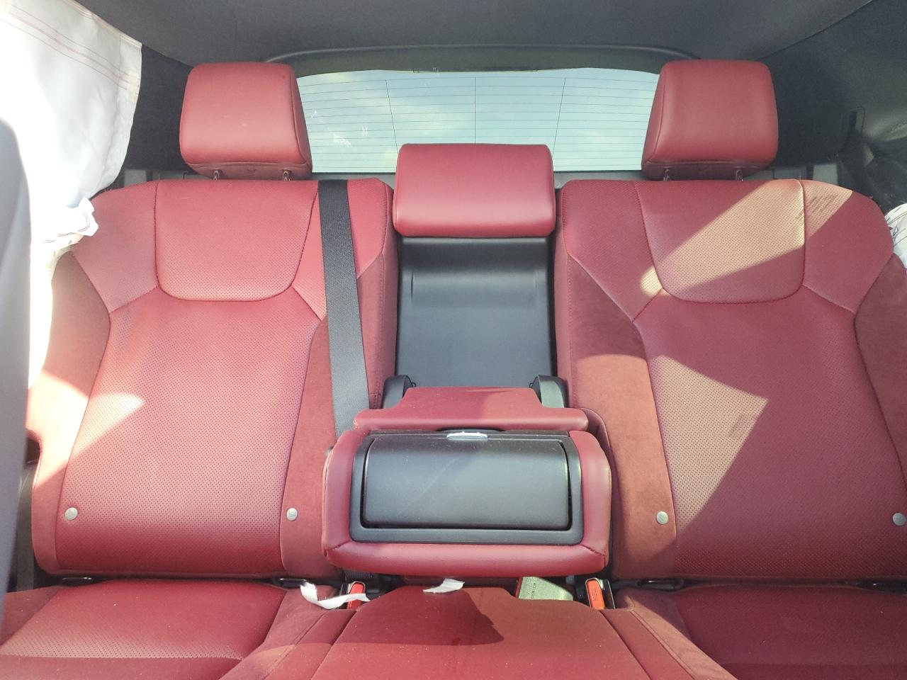 2024 Lexus RX - Image 10