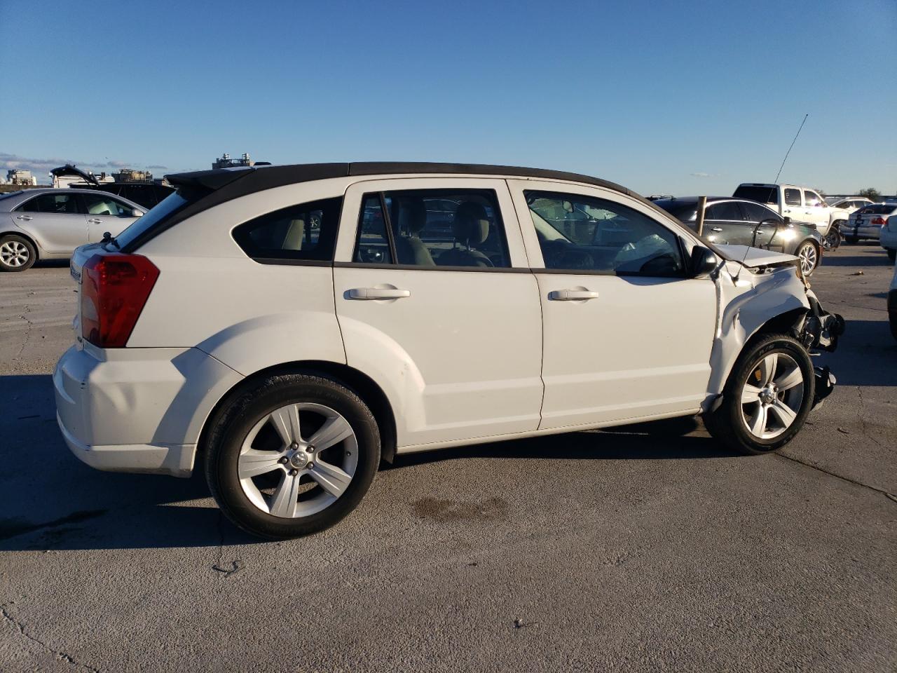 2010 Dodge Caliber - Image 3