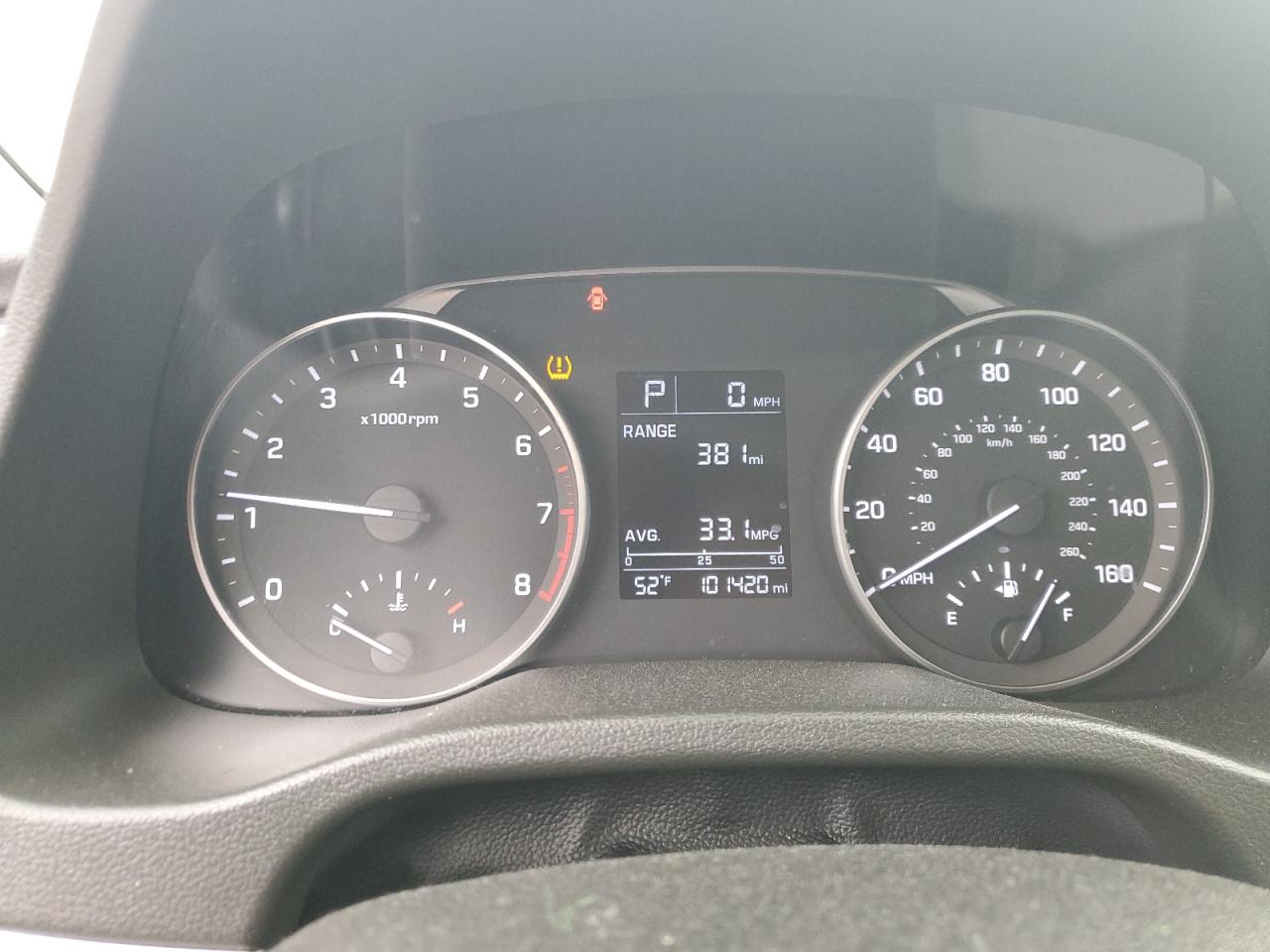 2017 Hyundai Elantra - Image 9