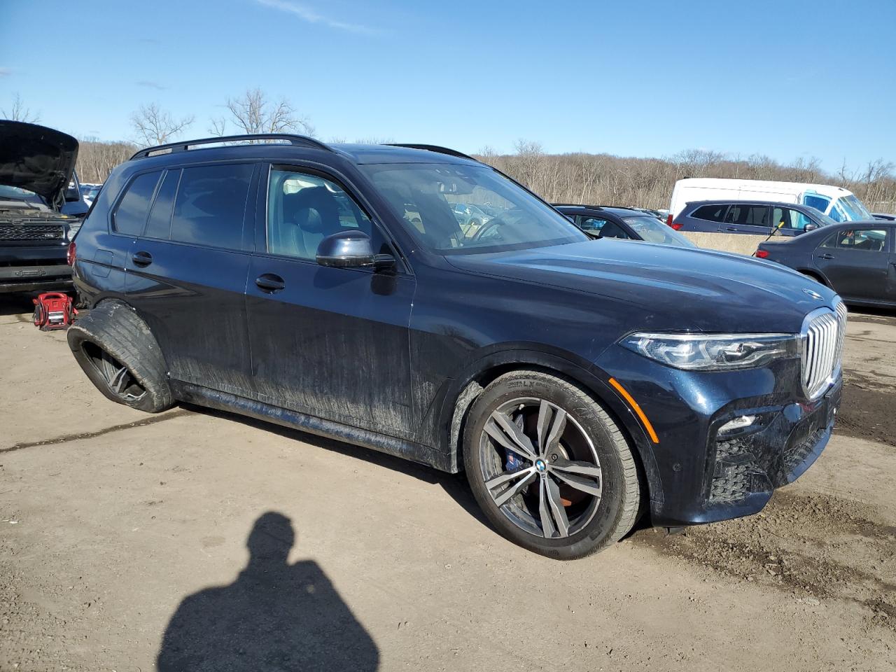 2022 BMW X7 - Image 4