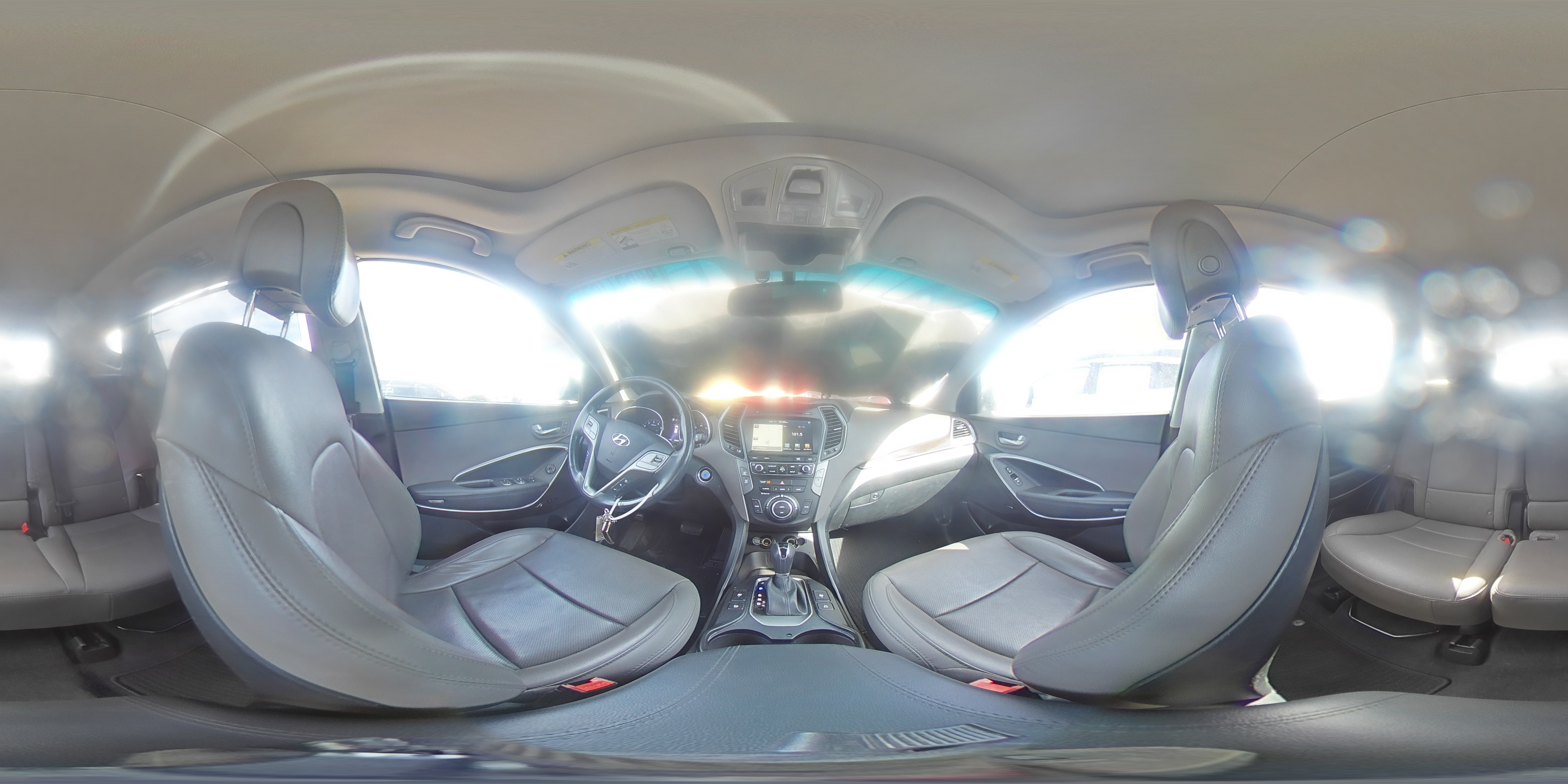 2017 Hyundai Santa Fe - Image 13