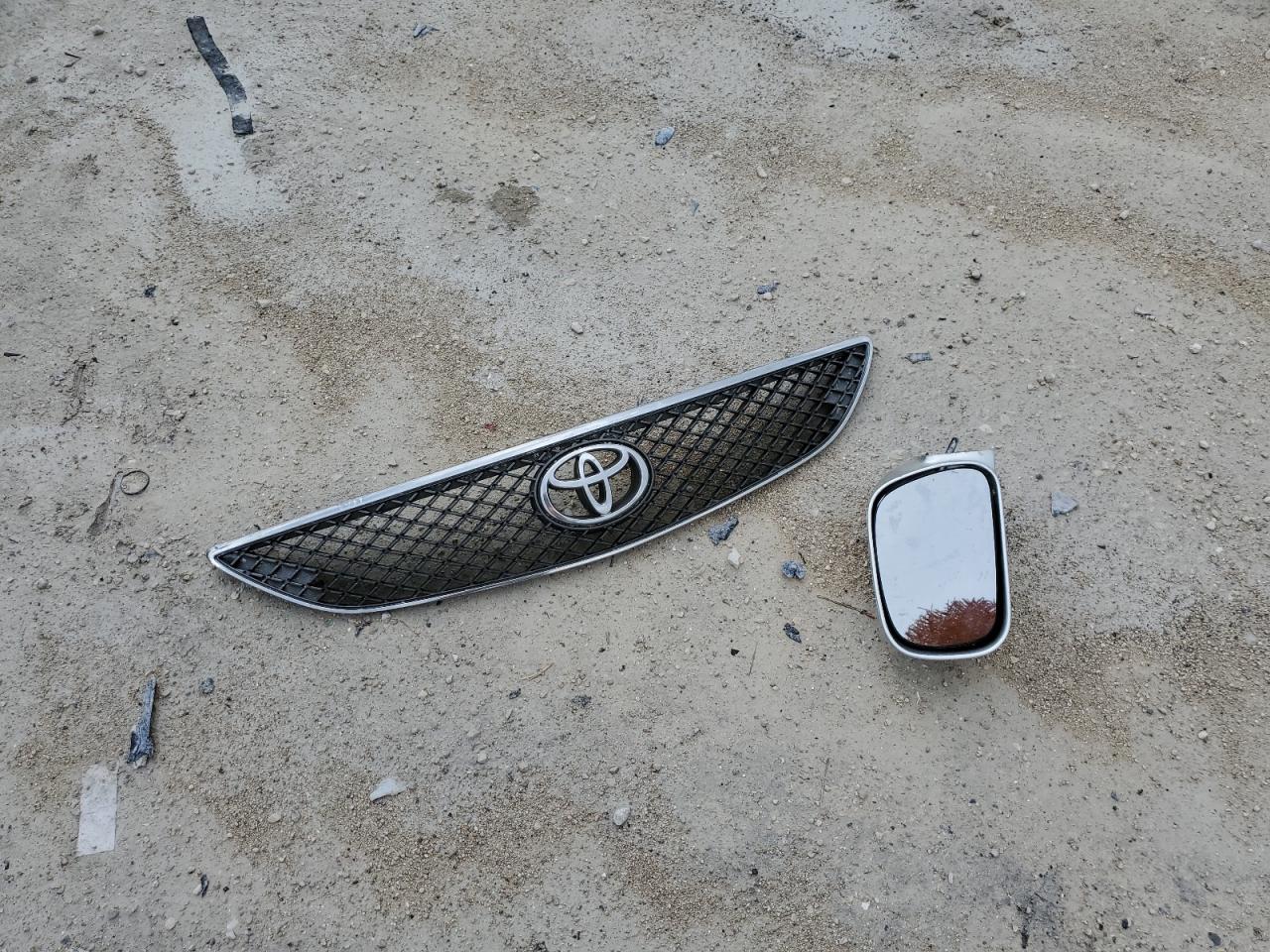 2006 Toyota Camry - Image 12