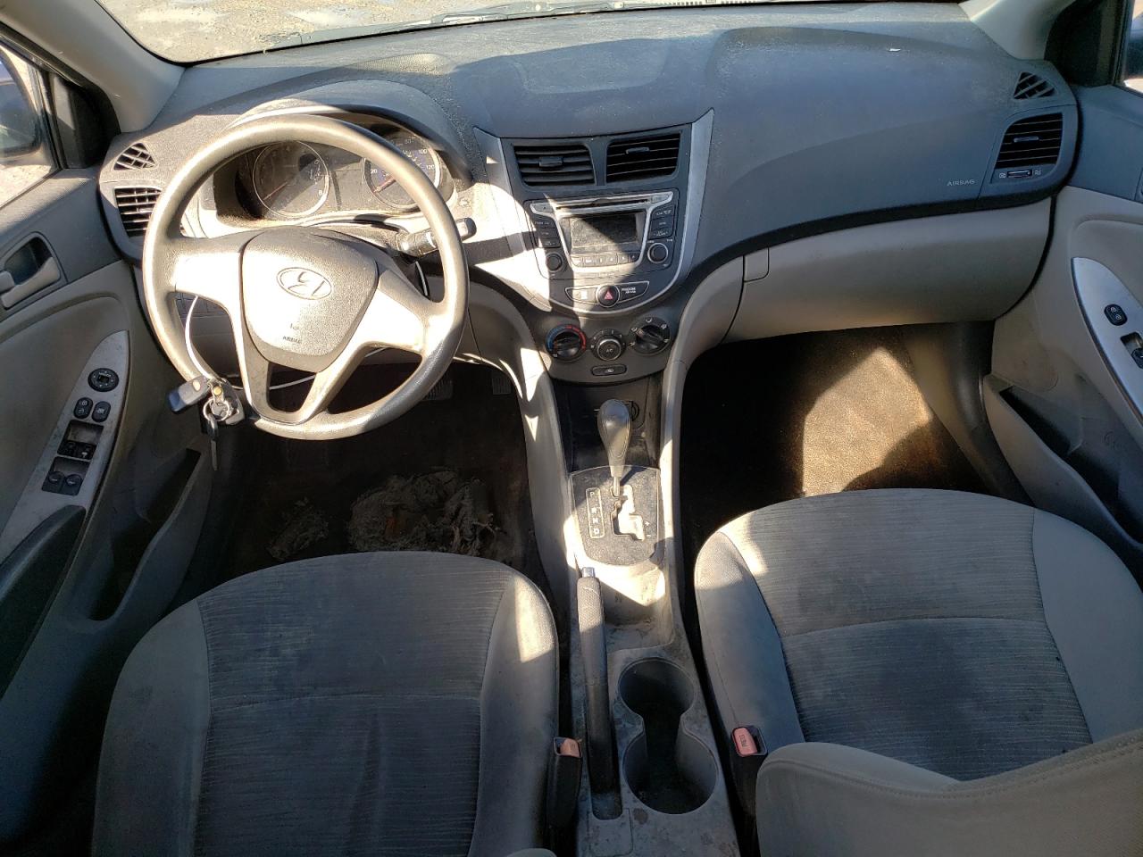 2015 Hyundai Accent - Image 8