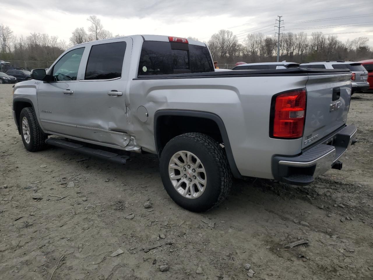 2014 GMC Sierra - Image 2