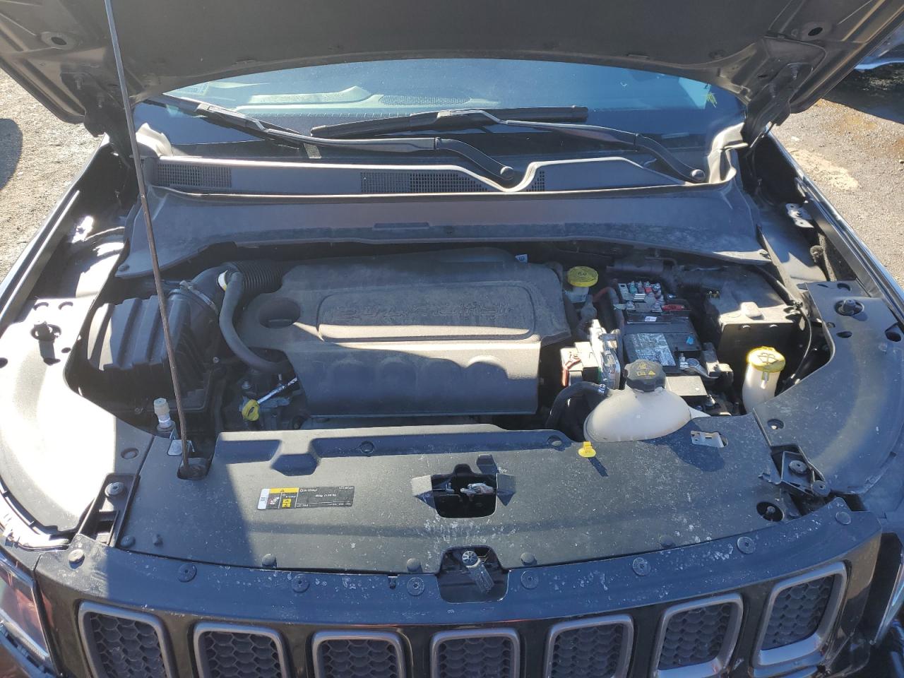 2021 Jeep Compass - Image 12