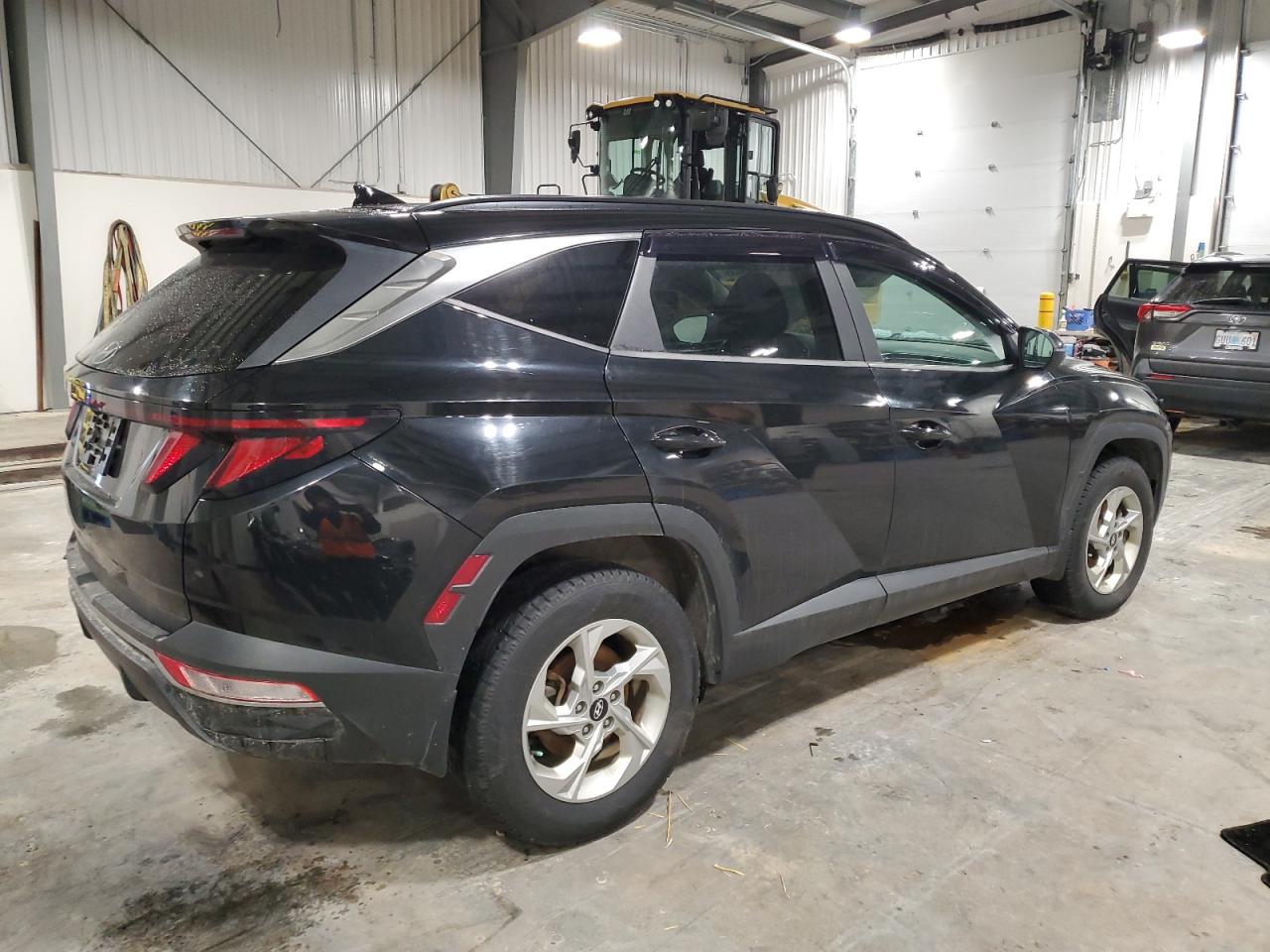 2022 Hyundai Tucson - Image 3