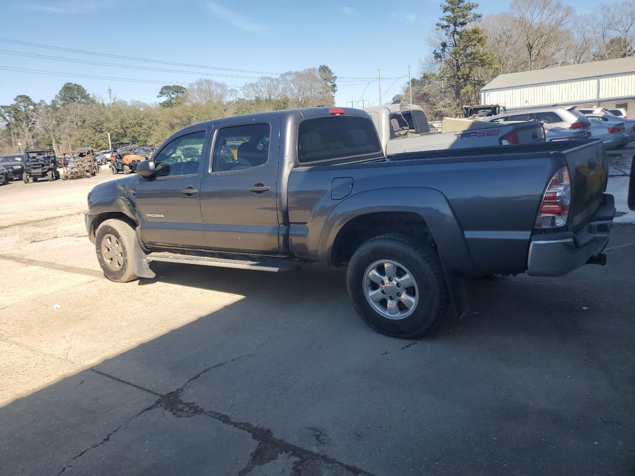 2010 Toyota Tacoma - Image 2