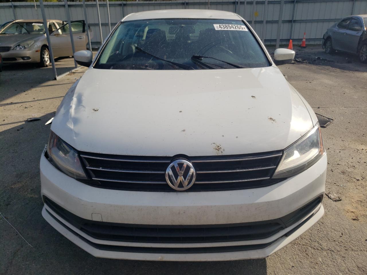 2017 Volkswagen Jetta - Image 5
