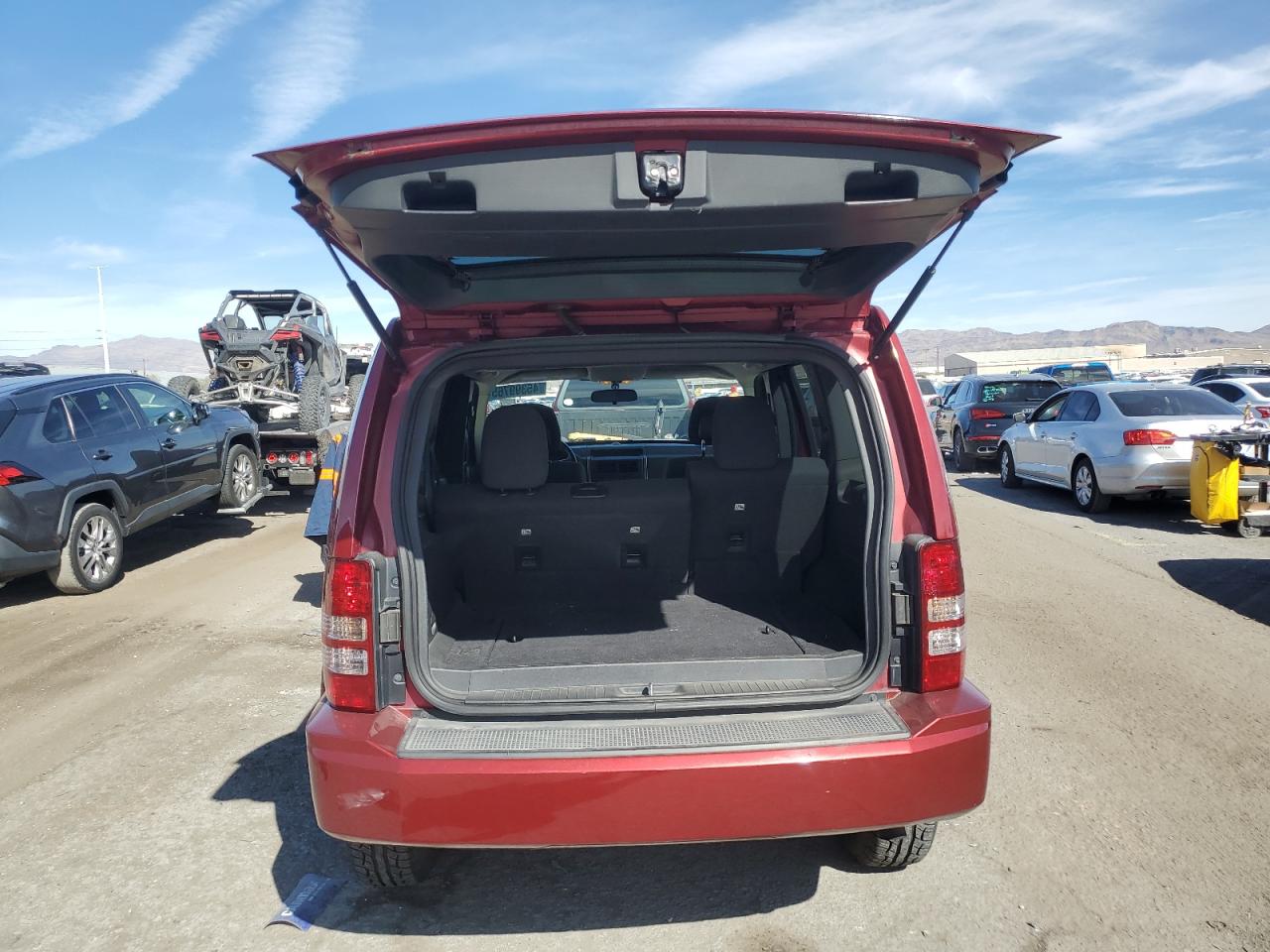 2012 Jeep Liberty (North America) - Image 6