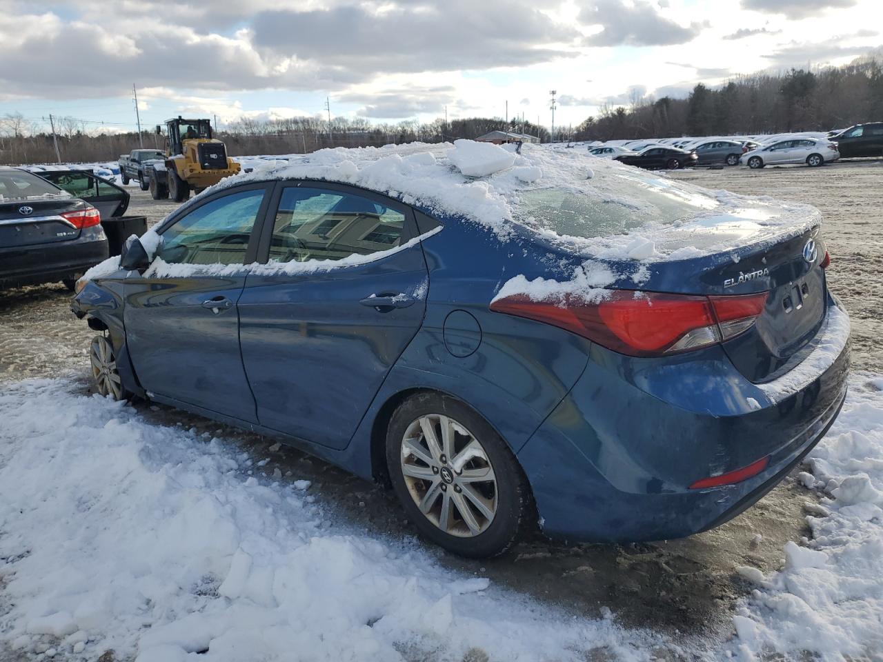 2015 Hyundai Elantra - Image 2