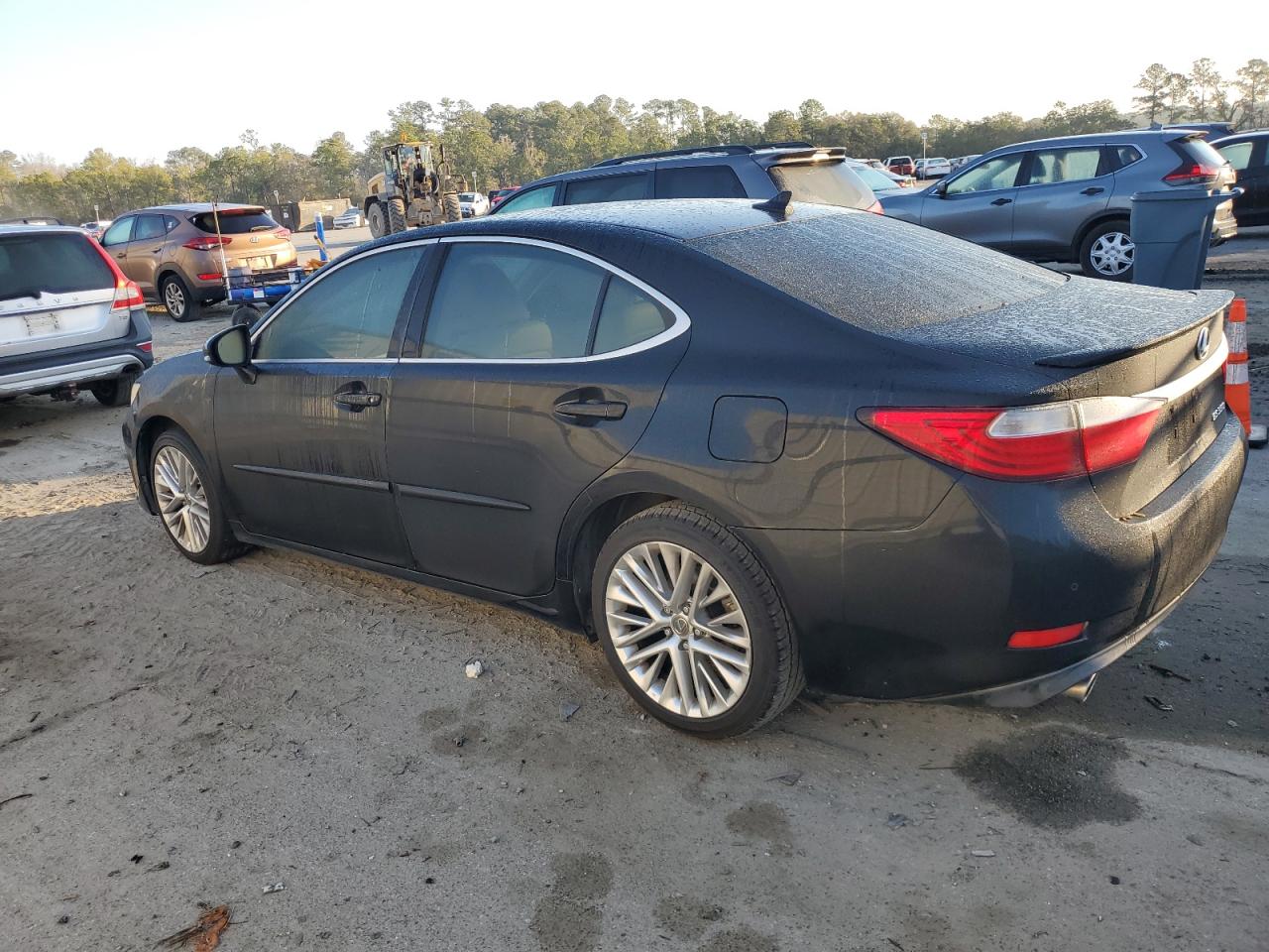 2013 Lexus ES - Image 2