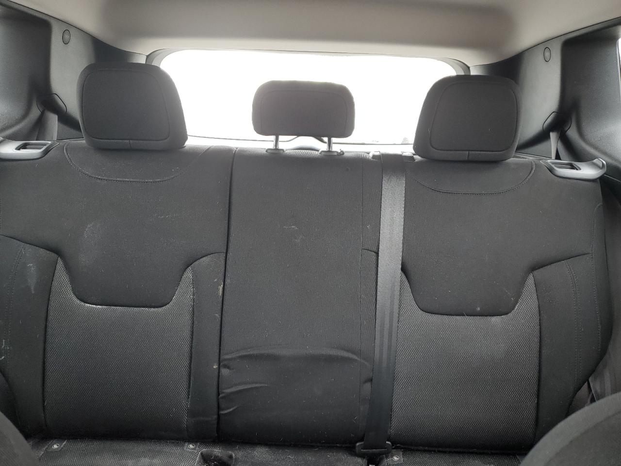 2018 Jeep Renegade - Image 10