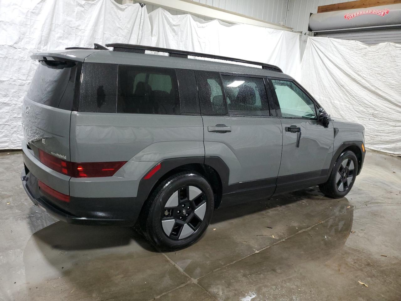 2024 Hyundai Santa Fe - Image 3